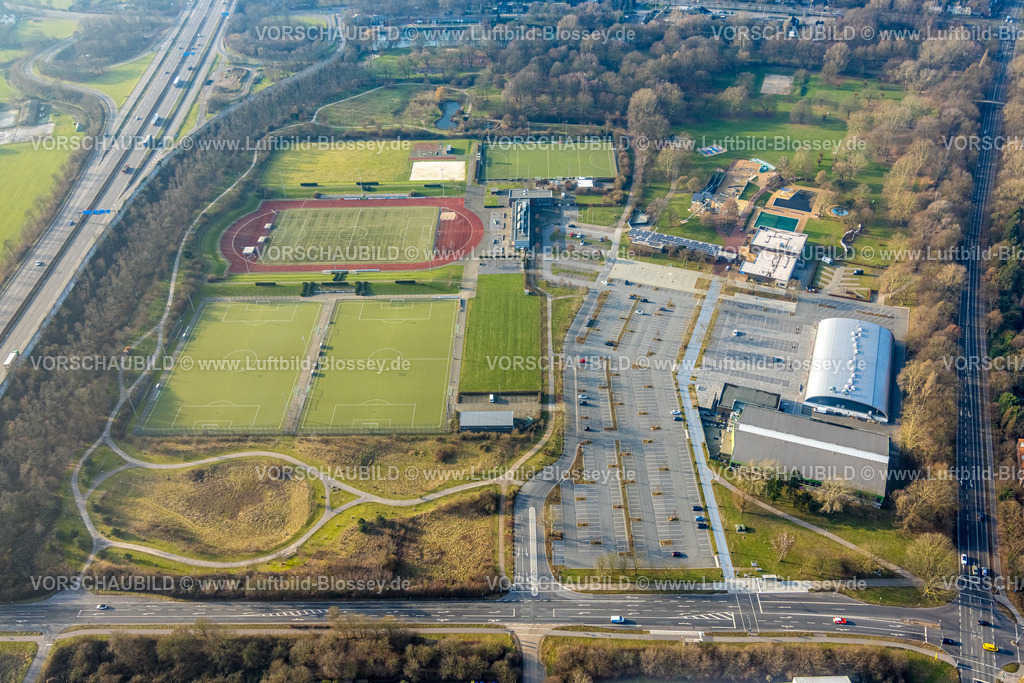 Moers260101088 | Luftbild, Großsportanlage Filder Benden GSV und MTV Moers, Fußballstadion, Leichtathletikstadion und ENNI Eventhalle, ENNI Solimare - Freibad und ENNI Aktivbad - Hallenbad, Moers-Vinn, Moers, Ruhrgebiet, Nordrhein-Westfalen, Deutschland