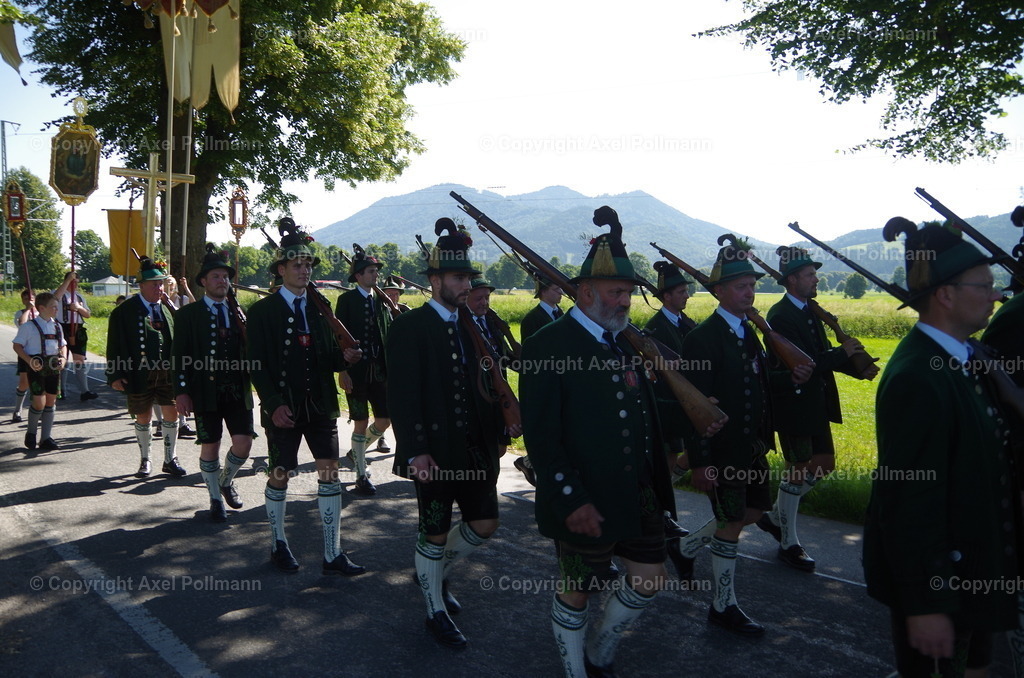 IMGP6077 | fotografiert von Axel PollmannLeonhardi Wallfahrt Benediktbeuern und Murnau, Fronleichnam, Fasching, Landschaft im Loisachtal und Benediktbeuern  - Realisiert mit Pictrs.com
