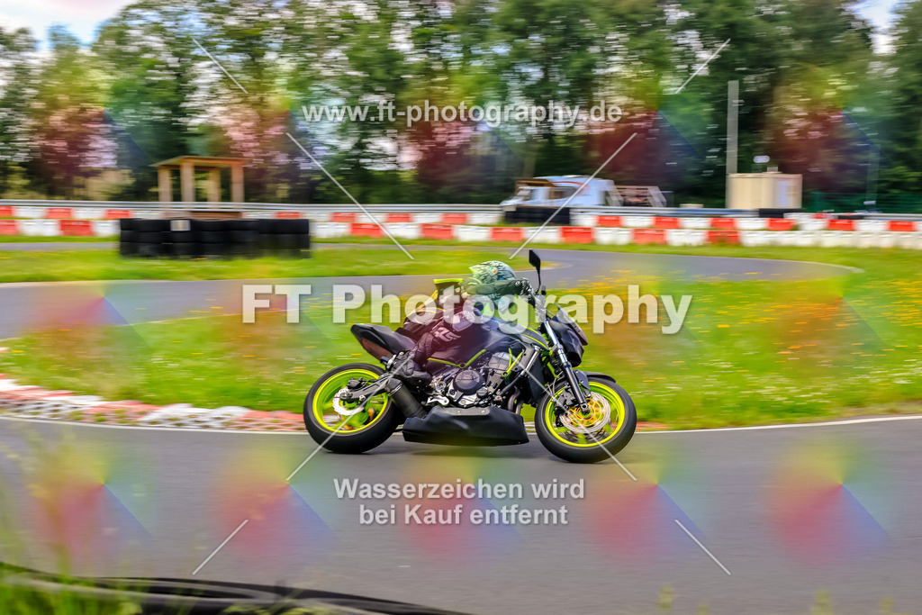 VBK-7951 | Hier findet Ihr Bilder von Touristenfahrten auf der Nürburgring Nordschleife oder von anderen Veranstaltungen die ich besucht habe. Viel Spass beim Durch Schauen 