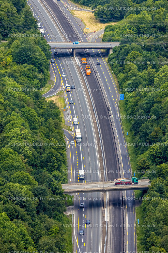 Dorsten220603211 | Luftbild, Baustelle auf der Autobahn A31, Anschlussstelle Dorsten, Kirchhellen-Nord-West, Bottrop, Ruhrgebiet, Nordrhein-Westfalen, Deutschland