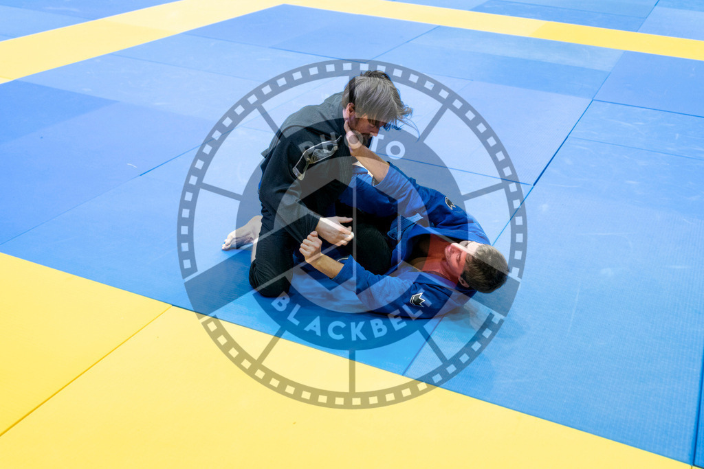 20240121PBB5771 | Fighters compete during the second day of the IBJJF European Championship in Paris, France, on January 21, 2024.