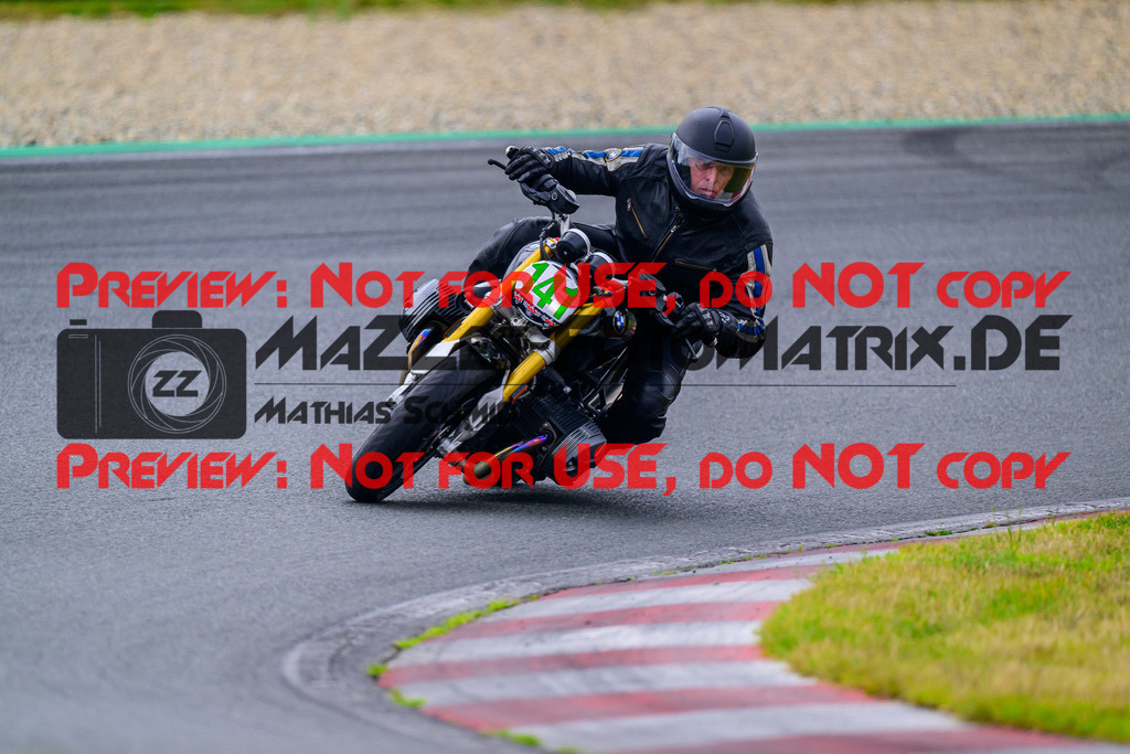 MaZZes_FotoMatrix_240724_6007705_5088 | GRUEN