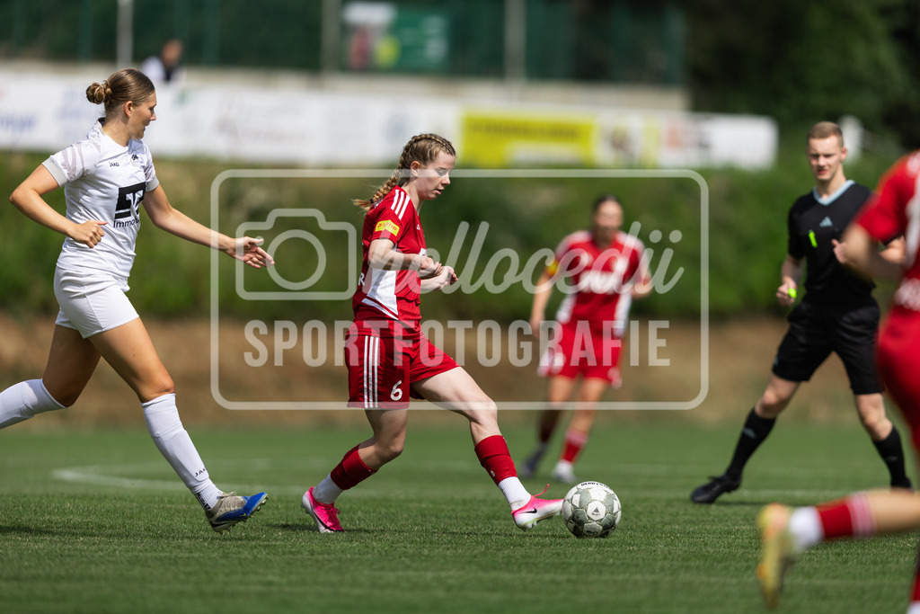 Fußball I Frauen I Testspiel I SpVg Aurich - DJK Arminia Ibbenbüren I 15326 | realhellocedii - Realisiert mit Pictrs.com