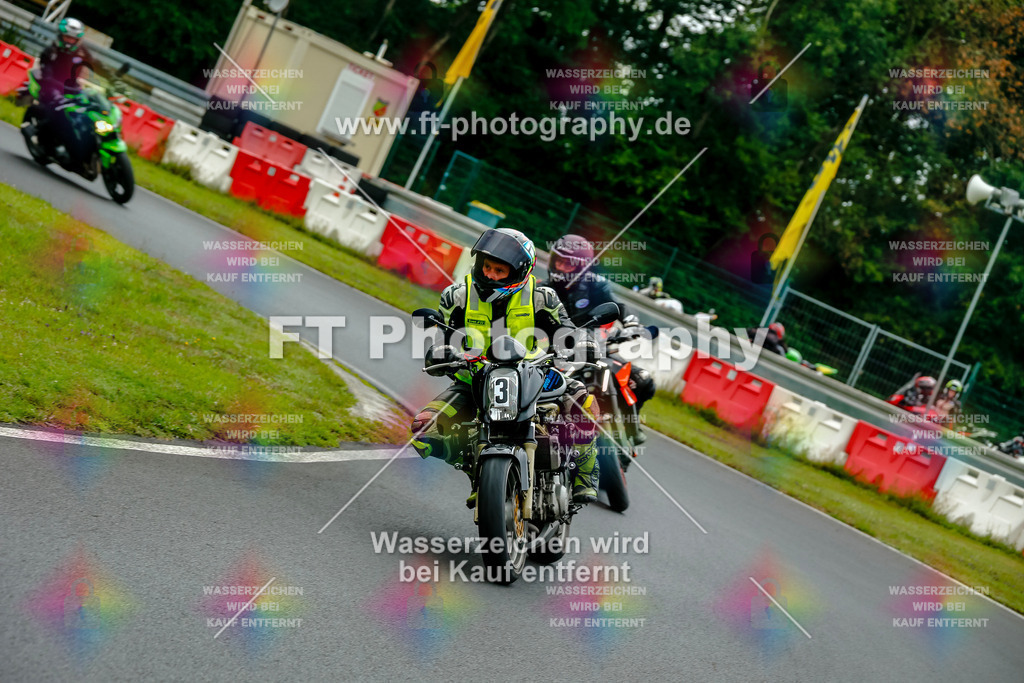 VBK-3605 | Hier findet Ihr Bilder von Touristenfahrten auf der Nürburgring Nordschleife oder von anderen Veranstaltungen die ich besucht habe. Viel Spass beim Durch Schauen 