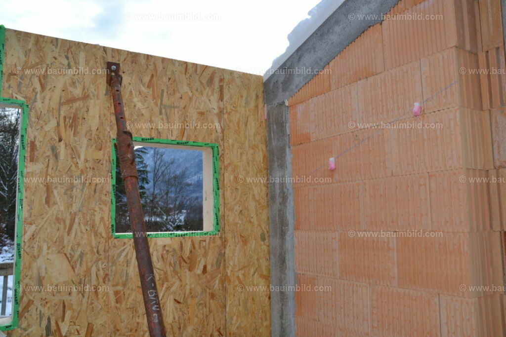bib-lg09-holzbau-0101 | Nach LV-Leistungsgruppen sortierte Detailfotos über den Bau eines Hauses. Alle Hausbau-Bilder direkt vom Urheber und Autor der Website Haus-Selber-Bauen.com