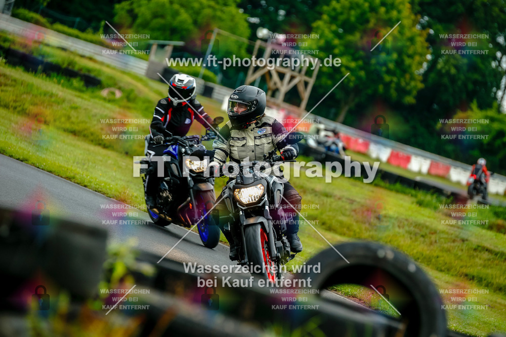VBK-4078 | Hier findet Ihr Bilder von Touristenfahrten auf der Nürburgring Nordschleife oder von anderen Veranstaltungen die ich besucht habe. Viel Spass beim Durch Schauen 