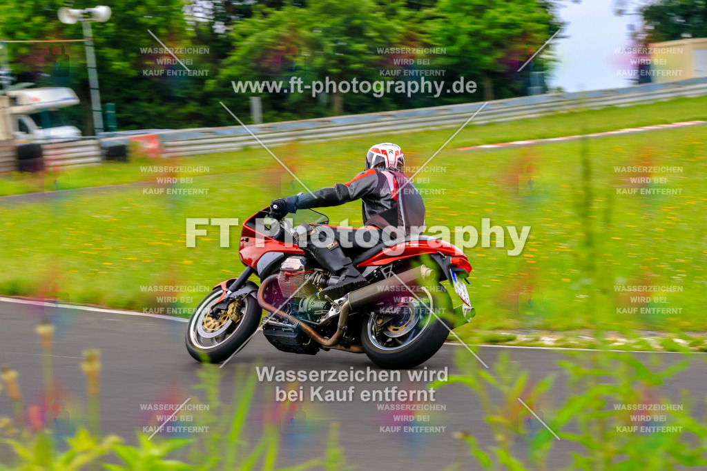 VBK-7535 | Hier findet Ihr Bilder von Touristenfahrten auf der Nürburgring Nordschleife oder von anderen Veranstaltungen die ich besucht habe. Viel Spass beim Durch Schauen 