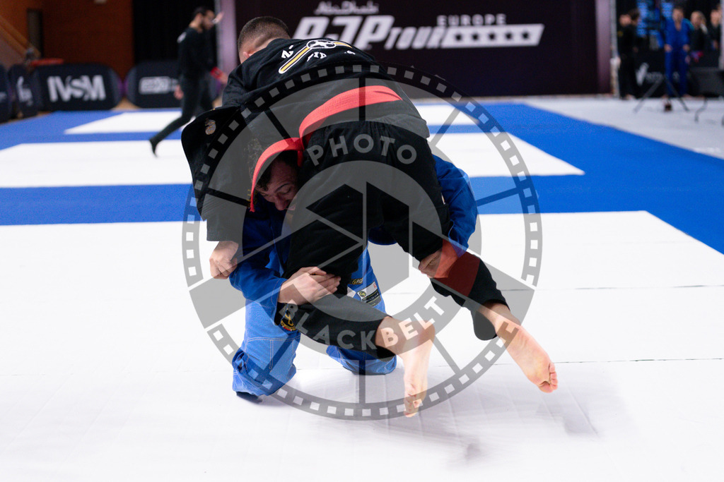 20241013PBB3915 | Athletes compete during the AJP Tour Europe Continental Jiu-Jitsu Amateurs & Masters Championship on October 13, 2024 in Almere near Amsterdam, Netherlands. © Chiara Dazi / photoblackbelt