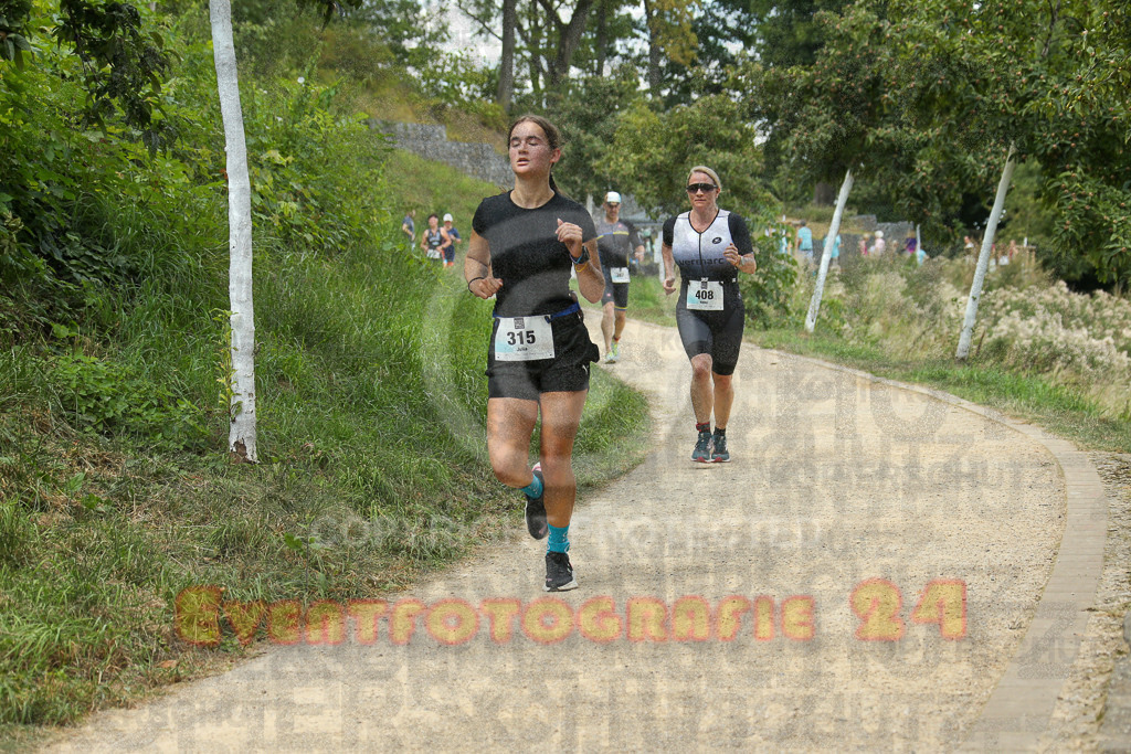 250824_1345_EX1_3513 | Sportfotografie im Rhein-Sieg Kreis, Köln, Bonn, NRW, Rheinland Pfalz, Hessen, etc. Unser Tätigkeitsfeld umfasst den Laufsport vom Volkslauf über den Marathon, Duathlon, Triathon bis zum Ultralauf wie Kölnpfad Ultra oder Schindertrail.