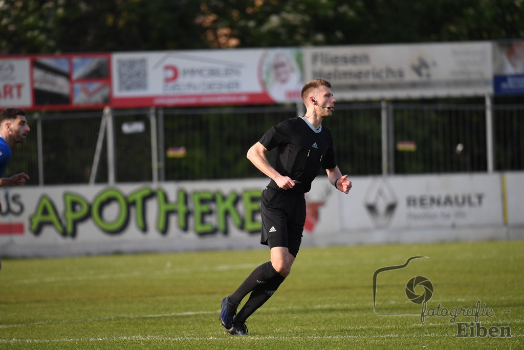 SSV Jeddeloh-SV Drochtersen/Assel | Herren Regionalliga; SSV Jeddeloh (blau)-SV Drochtersen/Assel (rot) am 30.04.2024; in Jeddeloh (53-Acht Arena), Photo: Philip Eiben 2024 - Realisiert mit Pictrs.com