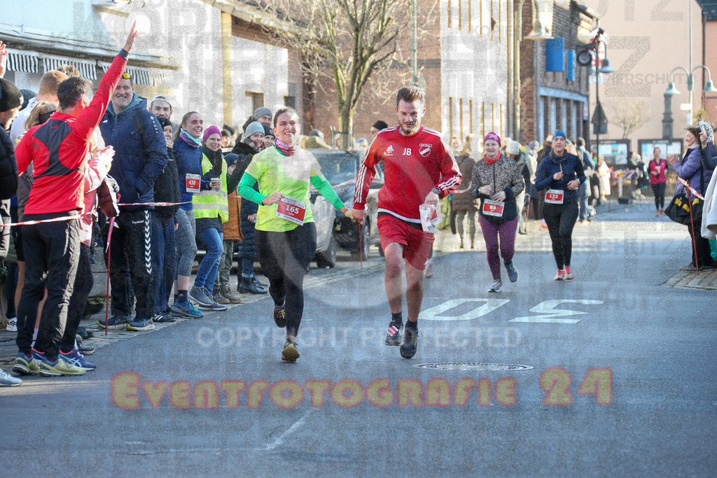 241201_1241_EX1_3082 | Sportfotografie im Rhein-Sieg Kreis, Köln, Bonn, NRW, Rheinland Pfalz, Hessen, etc. Unser Tätigkeitsfeld umfasst den Laufsport vom Volkslauf über den Marathon, Duathlon, Triathon bis zum Ultralauf wie Kölnpfad Ultra oder Schindertrail.