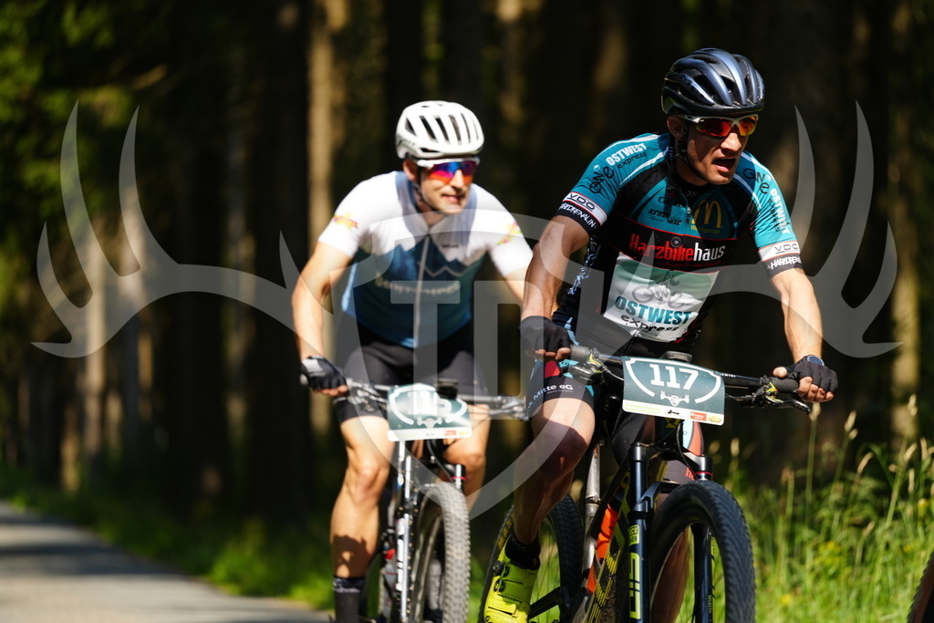 FC102553 | Fotogalerie der Treibjagd im Dunkelwald - Dein MTB Etappenrennen im Erzgebirge - Realisiert mit Pictrs.com