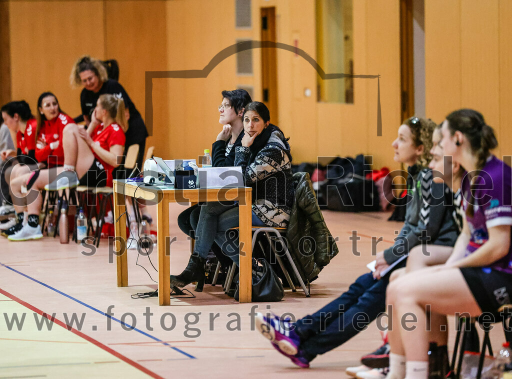 2024-01-27_042_SpVgg_Altenerding_II_gegen_TV_Altoetting_II | Erding, Deutschland, 27.01.2024:
Handball, Bezirksliga Frauen Altbayern 2023 / 2024, 10. Spieltag, SpVgg Altenerding II gegen TV Altötting II, Endergebnis: 17:29

Foto: Christian Riedel / fotografie-riedel.net