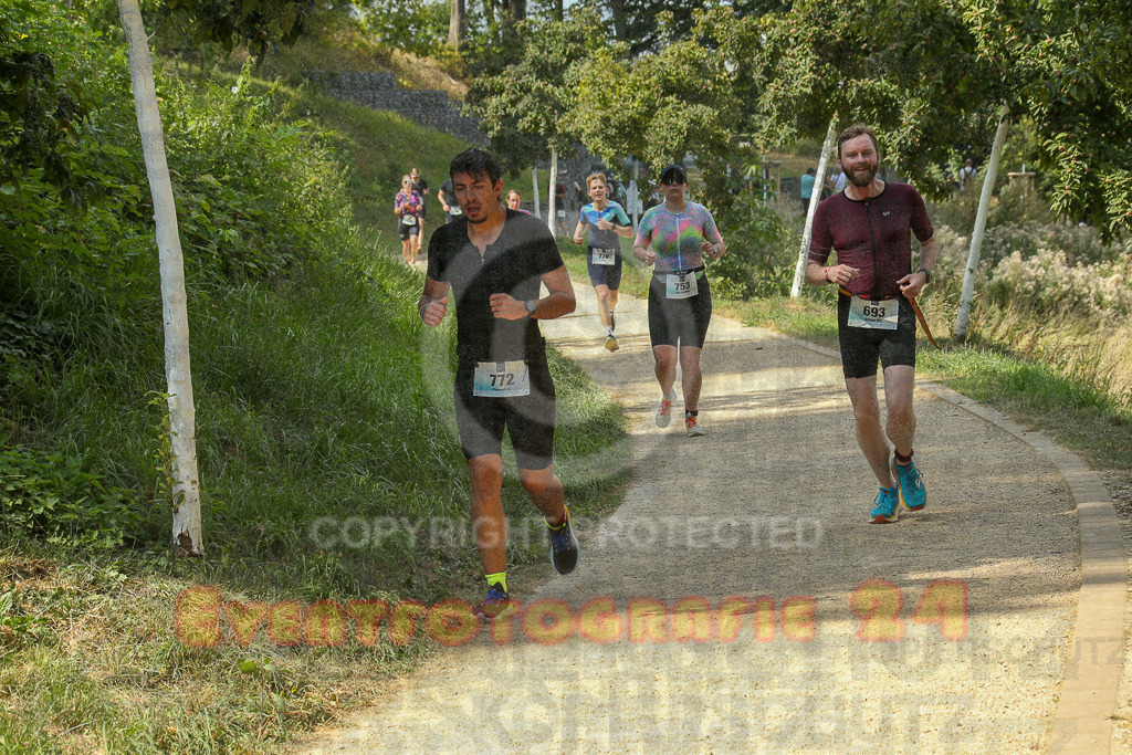 250824_1455_EX1_8015 | Sportfotografie im Rhein-Sieg Kreis, Köln, Bonn, NRW, Rheinland Pfalz, Hessen, etc. Unser Tätigkeitsfeld umfasst den Laufsport vom Volkslauf über den Marathon, Duathlon, Triathon bis zum Ultralauf wie Kölnpfad Ultra oder Schindertrail.