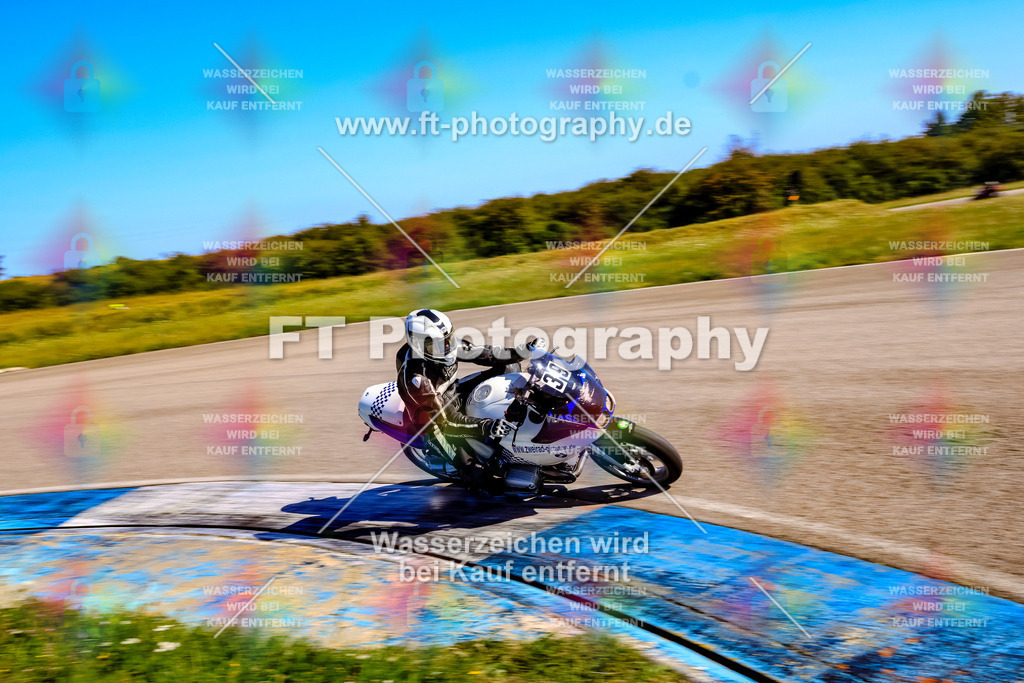 039-2676 | Hier findet Ihr Bilder von Touristenfahrten auf der Nürburgring Nordschleife oder von anderen Veranstaltungen die ich besucht habe. Viel Spass beim Durch Schauen 