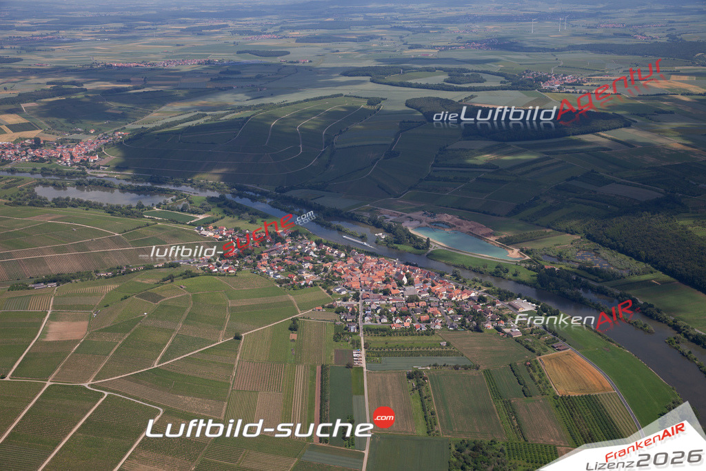 Das Luftbild der Stadt Wipfeld wurde 2019 vom Flugzeug heraus erstellt (keine Drohne) Aufnahmehöhe ca.400 Meter- hohe Auflösung- beste Druck-Qualität garantiert!