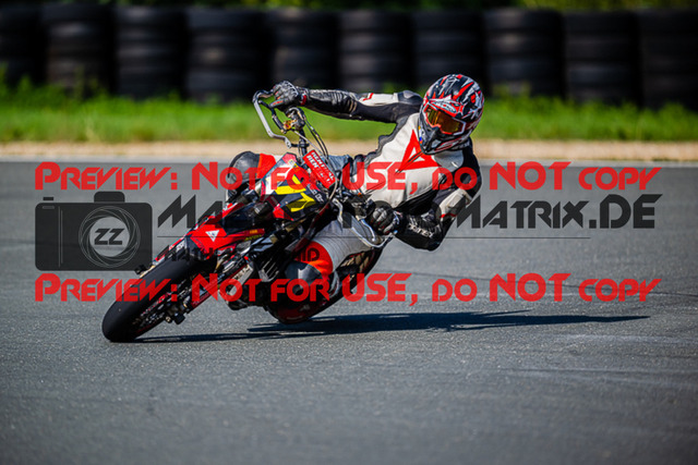 MaZZes_FotoMatrix_220903_4098 | S2