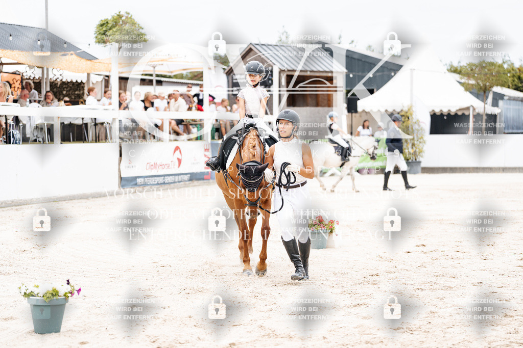 CK907306 | Turnierfotografie Pferdefotografie Trier Rheinland-Pfalz Pferdesport Reitsport Tierfotografie Sportfotografie Pferdevideo Pferdevideografie Equestrianvideography equestrianphotography  - Realisiert mit Pictrs.com