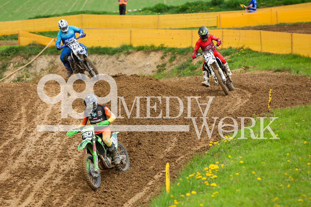 5E6A0183 | 989 MEDIAWORK
