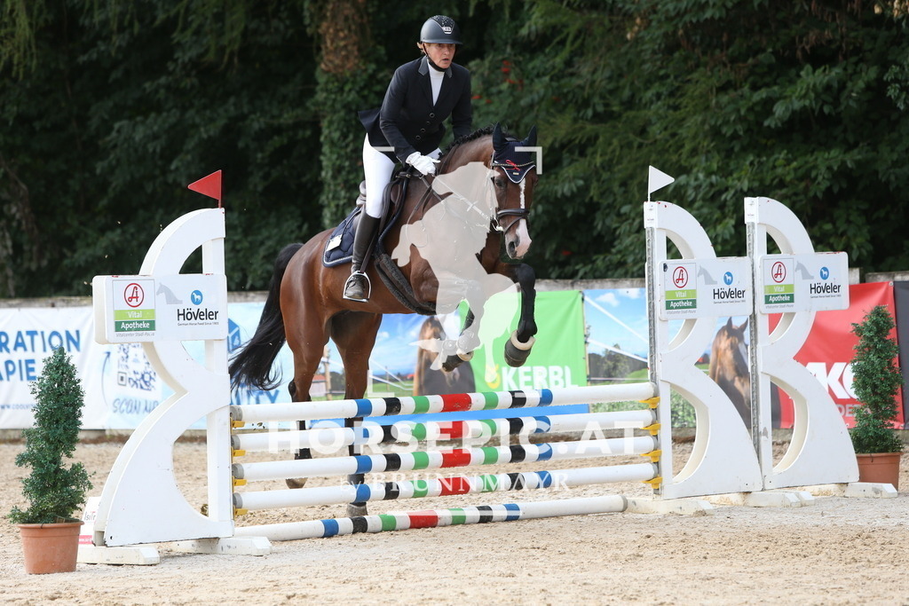 DL2Q0360 | Willkommen bei Brunnmayr - Design & Fotografie – Ihrem Spezialisten für Reitturniere und Pferdeveranstaltungen in Oberösterreich, Salzburg und Bayern! Seit über 17 Jahren sind wir leidenschaftlich dabei.