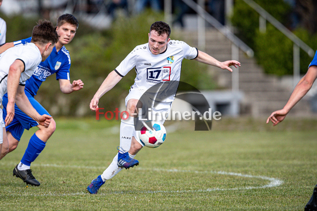 SG Hungerbach vs SV Eurasburg-Beuerberg | Meisterrunde Kreisklasse Gruppe C, SG Hungerbach vs SV Eurasburg-Beuerberg, 20240427,
Daniel HÖHLE (SGH 9) in Aktion,
2024-04-27 in Oberhasuen (Sportplatz Oberhasuen)
9 Daniel HÖHLE (SGH 9)
Copyright: WolfgangxLindner www.foto-lindner.de