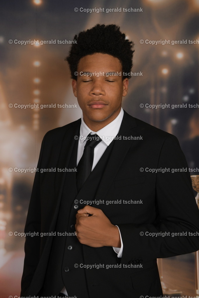 MT1_4463 | Wählen Sie hier bitte Ihr bestes Foto aus, mit diesem Bild wird Ihr Set produziert. Sollten Sie kein Bild wählen oder mehrere suchen wir das Beste aus!