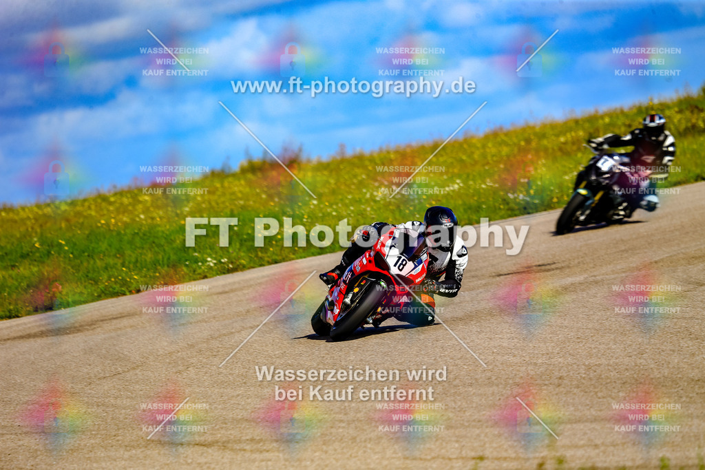 018-5255 | Hier findet Ihr Bilder von Touristenfahrten auf der Nürburgring Nordschleife oder von anderen Veranstaltungen die ich besucht habe. Viel Spass beim Durch Schauen 