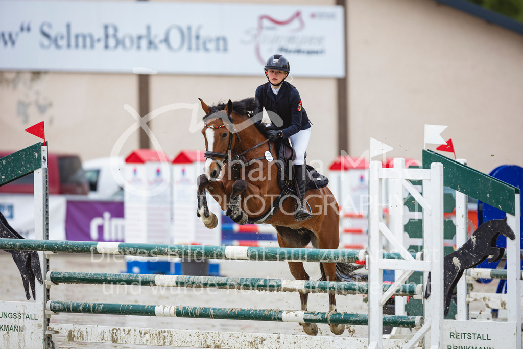 240426_Olfen-Vinnum_PonyTrophy-188 | Deine schönsten Turniermomente als professionelle Fotos! Entdecke hochwertige Pferdesport-Fotografie im Online-Shop. Jetzt Fotos finden & bestellen!