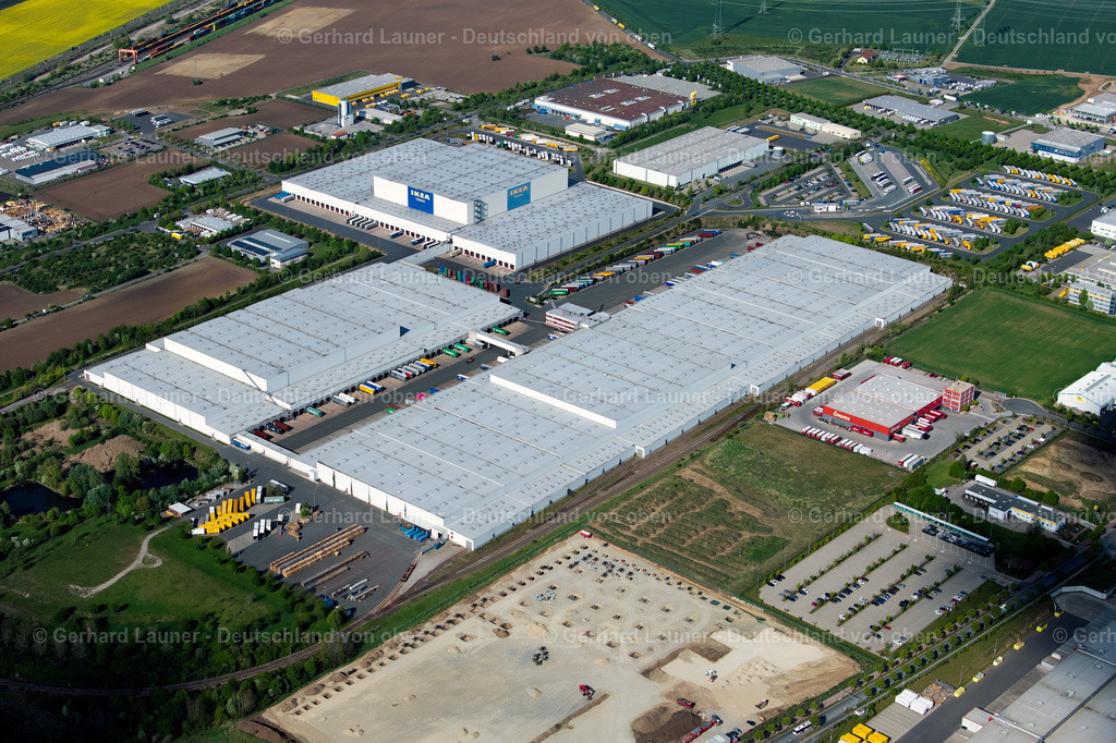4025759 | ERFURT 06.05.2020 Gebäudekomplex und Logistikzentrum auf dem Gelände des IKEA Zentrallagers In der Langen Else im Ortsteil Büßleben in Erfurt im Bundesland Thüringen, Deutschland. // Building complex and distribution center on the site of IKEA Zentrallagers In of Langen Else in the district Buessleben in Erfurt in the state Thuringia, Germany. Foto: Gerhard Launer