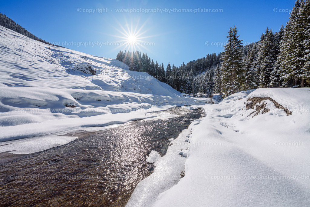  Hochfügen Winterwanderweg copyright  Thomas Pfister-23 | PHOTOGRAPHY BY THOMAS PFISTER