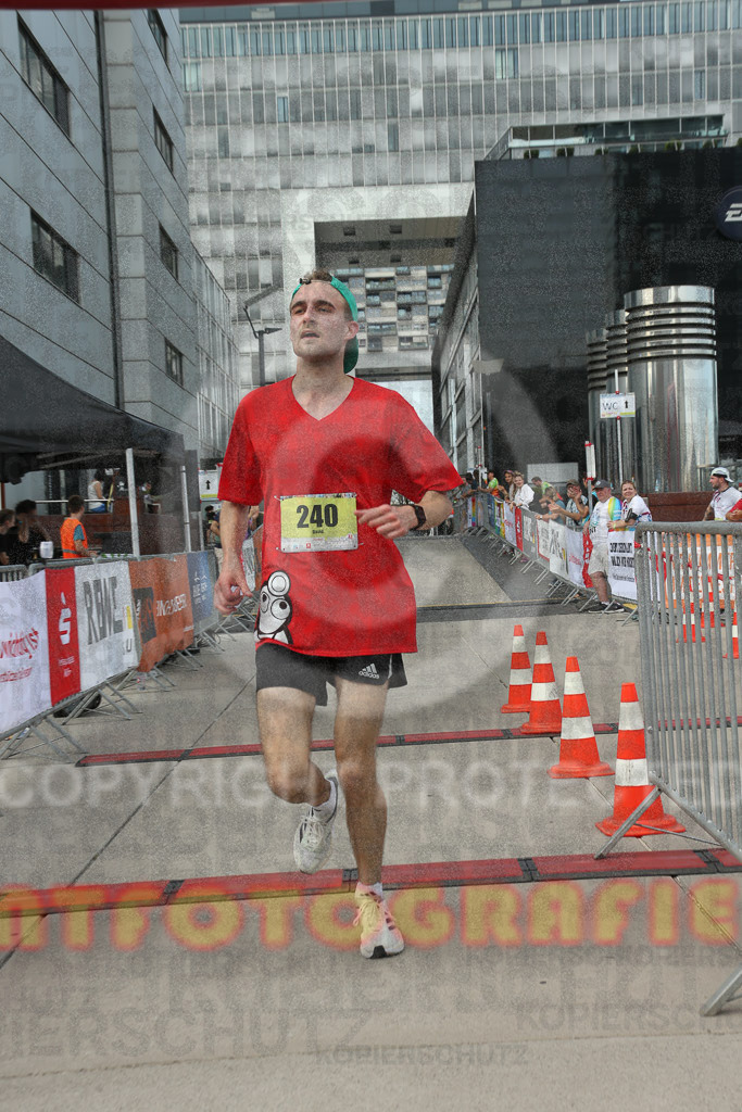 230916_1511_EX1_5059 | Sportfotografie im Rhein-Sieg Kreis, Köln, Bonn, NRW, Rheinland Pfalz, Hessen, etc. Unser Tätigkeitsfeld umfasst den Laufsport vom Volkslauf über den Marathon, Duathlon, Triathon bis zum Ultralauf wie Kölnpfad Ultra oder Schindertrail.
