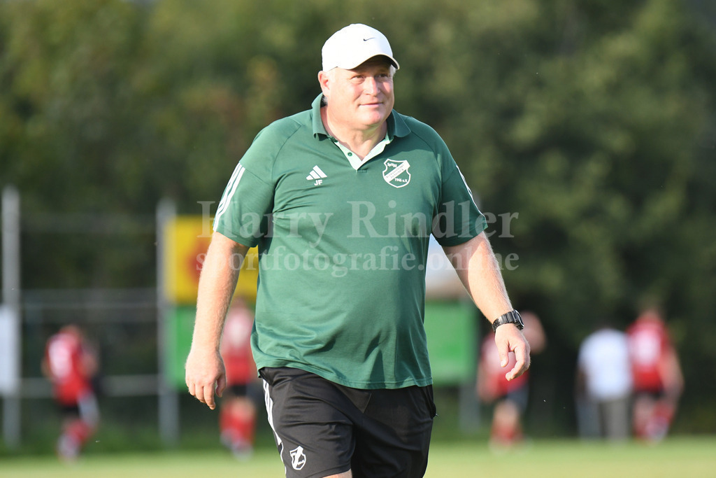 Bezirksliga Ost: SpVgg Ruhmannsfelden : FC Künzing | Jochen Freidhofer  (Trainer SpVgg Ruhmannsfelden) - Realisiert mit Pictrs.com