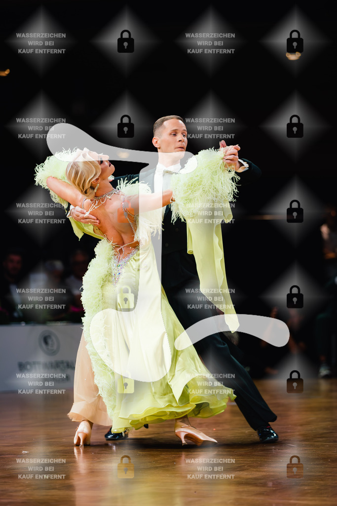 GOC 2025 - WDSF PD Super Grand Prix Standard 4th (33) Dusan Grula _ Giada Cragnolini (Slovakia)-2025-08-21-1941 | Webshop for digital downloads and prints of dance sport, event & show photographer Julian Link - Realisiert mit Pictrs.com