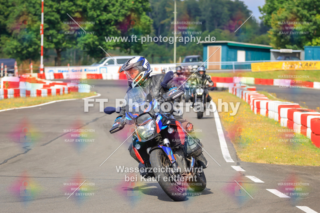 _DSK2281 | Hier findet Ihr Bilder von Touristenfahrten auf der Nürburgring Nordschleife oder von anderen Veranstaltungen die ich besucht habe. Viel Spass beim Durch Schauen 