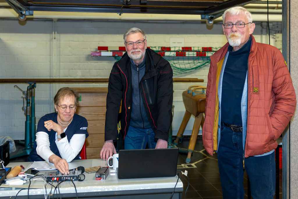 top-top.de 260321-002 | Foto, Video, Fotografie, Videografie, Fotobox, DJ, Discjockey, Musik, Musikbox, Veranstaltung, Photobooth, Amazon, Ebay, Buchtipp, Bestseller, Autor, Verlag, Buch, Wesel, Hamminkeln, NRW, Dinslaken, Rees, Drohne, Hochzeit, Party, Fotobox, Wesel, Fotograf