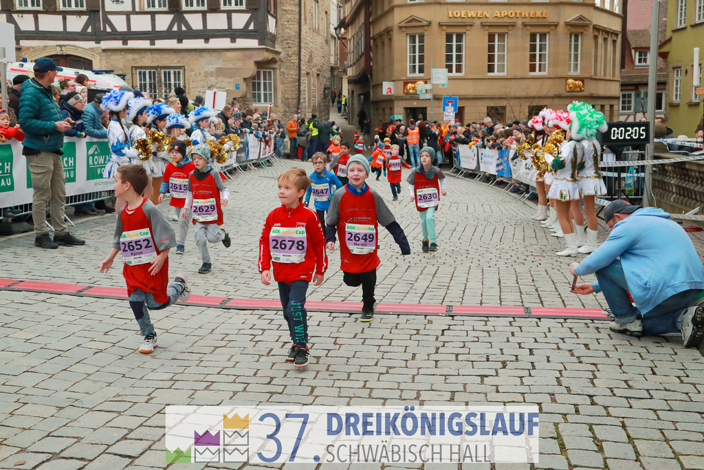 AOK JuniorCup 400m | 3Koenigslauf 2023 - Realisiert mit Pictrs.com