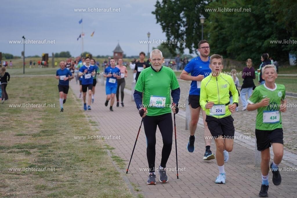 DSC05274 | Lichterlauf  - Realisiert mit Pictrs.com