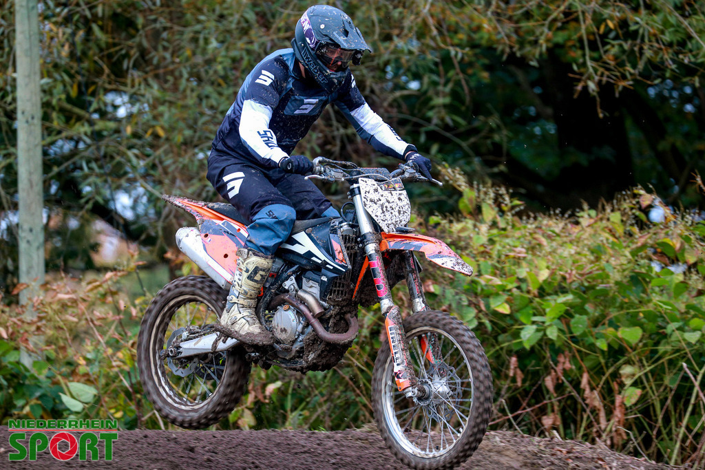 OpenTrack2024_Sonntag_Hobbyfahrer_024 | Bildergalerie von Sport-Ereignissen aber auch von weiteren spannenden Dingen - nicht nur vom Niederrhein. In Anlehnung an den bekannten Spruch von Hanns Dieter Hüsch heißt das Motto: "Niederrhein ist überall".  - Realisiert mit Pictrs.com