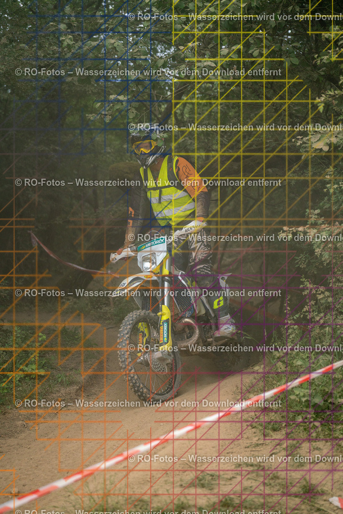 Niederwürzbach 4 Lauf-1441 | Sportfotografie von RO-Fotos: Motorsport, Motocross, Enduro, Laufveranstaltungen und Triathlon. Professionelle Fotos von Sportlern und Events. - Realisiert mit Pictrs.com