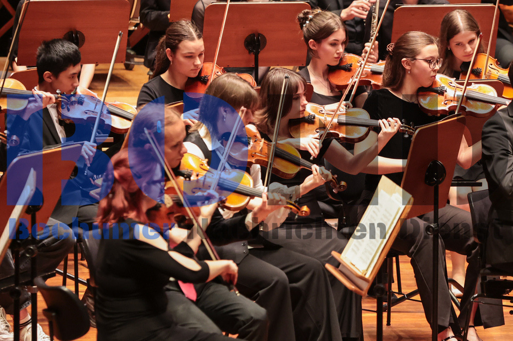 SES_BOCSIN20250609-17 | bond - Realisiert mit Pictrs.com