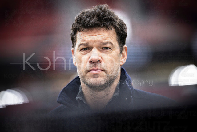 German Bundesliga, Bayer 04 Leverkusen vs. FC Bayern München, 14.03.2026 | LEVERKUSEN, GERMANY - MARCH 14:  Former German National, Michael Ballack, working as an DAZN expert during the German Bundesliga match on gameday 26 between Bayer 04 Leverkusen vs. FC Bayern München at BayArena on March 14, 2026 in Leverkusen, Germany. DFL REGULATIONS PROHIBIT ANY USE OF PHOTOGRAPHS AS IMAGE SEQUENCES AND/OR QUASI-VIDEO.