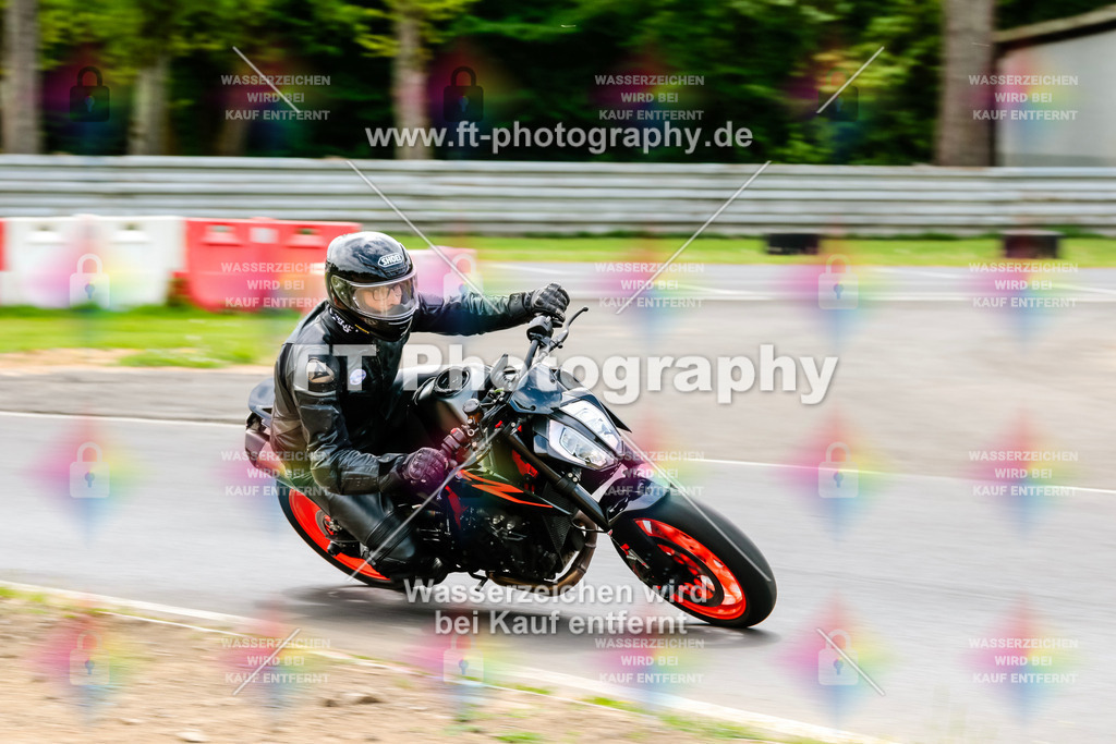 MotoTeamVBK-20770 | Hier findet Ihr Bilder von Touristenfahrten auf der Nürburgring Nordschleife oder von anderen Veranstaltungen die ich besucht habe. Viel Spass beim Durch Schauen 