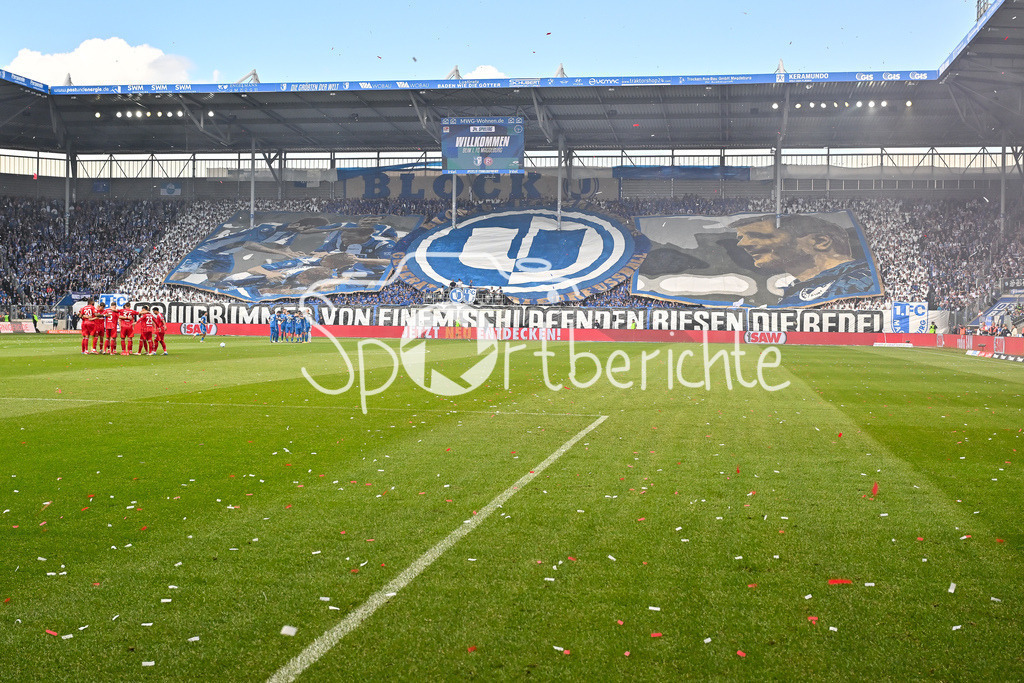 1. FC Magdeburg - Fortuna Düsseldorf | Die Fans der Hausherren haben zu Spielbeginn eine Choreographie vorbereitet / Ultras / Choreo / 2. Bundesliga: 1. FC Magdeburg - Fortuna Duesseldorf, Avnet-Arena am 18.05.2025 / DFL REGULATIONS PROHIBIT ANY USE OF PHOTOGRAPHS AS IMAGE SEQUENCES AND/OR QUASI-VIDEO