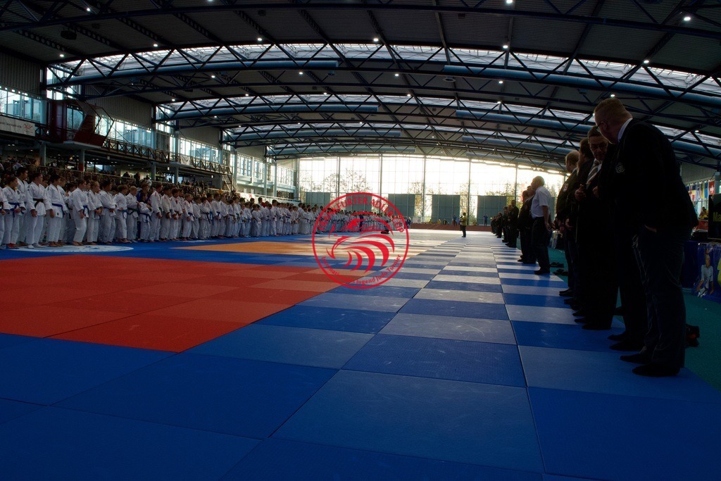 RAS_8012 | Fotos vom Adler Cup - Pictures from Adler Cup

Hier findet Ihr alle Eindrücke und großen Momente der Adler Cup Wochenenden. Here you will find all impressions and great moments of the Adler Cup weekends. - Realisiert mit Pictrs.com