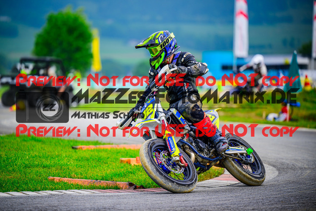 MaZZes_FotoMatrix_240608_6021986_4980 | YOUNGSTER