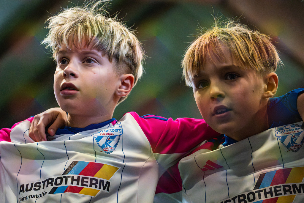 _BLR9141 | Professionelle Fußball- und Sportfotografie. Spielbilder online ansehen und kaufen – Einzelbilder oder komplette Galerien in hoher Qualität. - Realisiert mit Pictrs.com