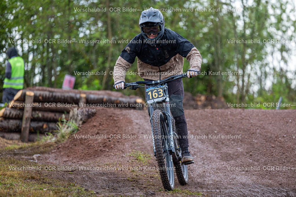 IXS Downhill Ilmenau Samstag R3-8529 | OCR Bilder Fotograf Eisenach Michael Schröder