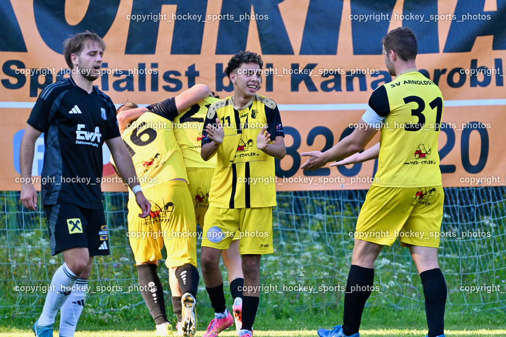 SV Arnoldstein vs. URC Thal Assling | Jubel SV Arnoldstein Mannschaft, #16 Luka Tolic SV Arnoldstein, #21 Michael Fellner SV Arnoldstein, #11 Mohamed Oumghar SV Arnoldstein, #31 Roman Binter SV Arnoldstein, #17 Maximilian Ortner Thal Assling, SV Arnoldstein vs. URC Thal Assling, SV Arnoldstein vs. URC Thal Assling am 09.08.2025 in Arnoldstein (Waldparkstadion Arnoldstein), Austria, (Photo by Bernd Stefan)