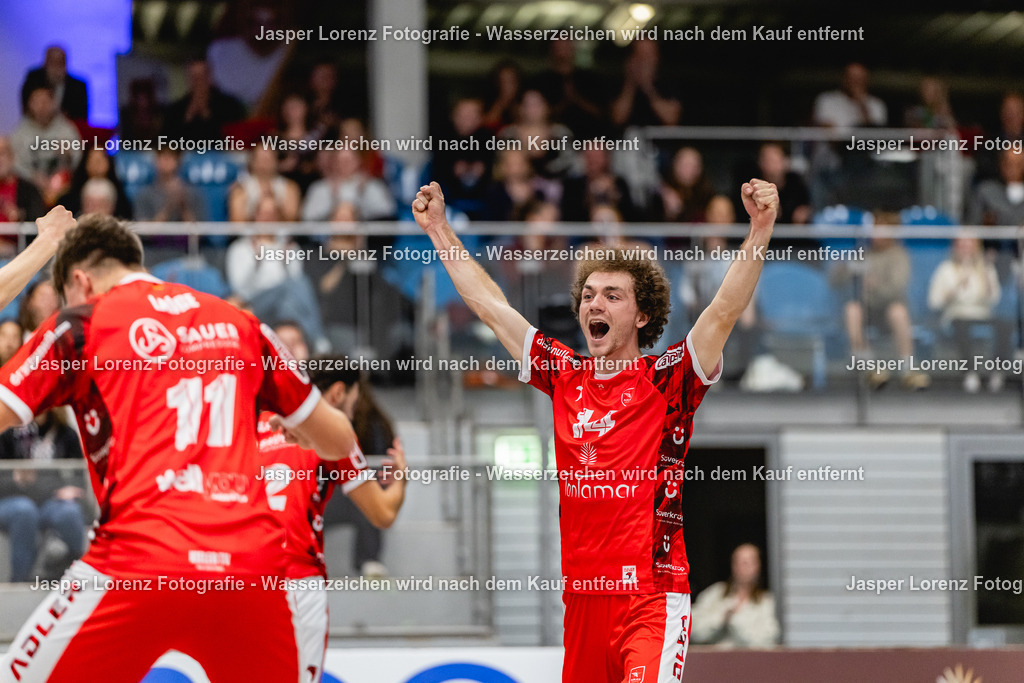 Volleyball I Herren I Saison 2026-2027 I 2. Bundesliga Nord I 03. Spieltag I Kieler TV - TSV Giesen GRIZZLYS II | Jasper Lorenz Fotografie - Realisiert mit Pictrs.com