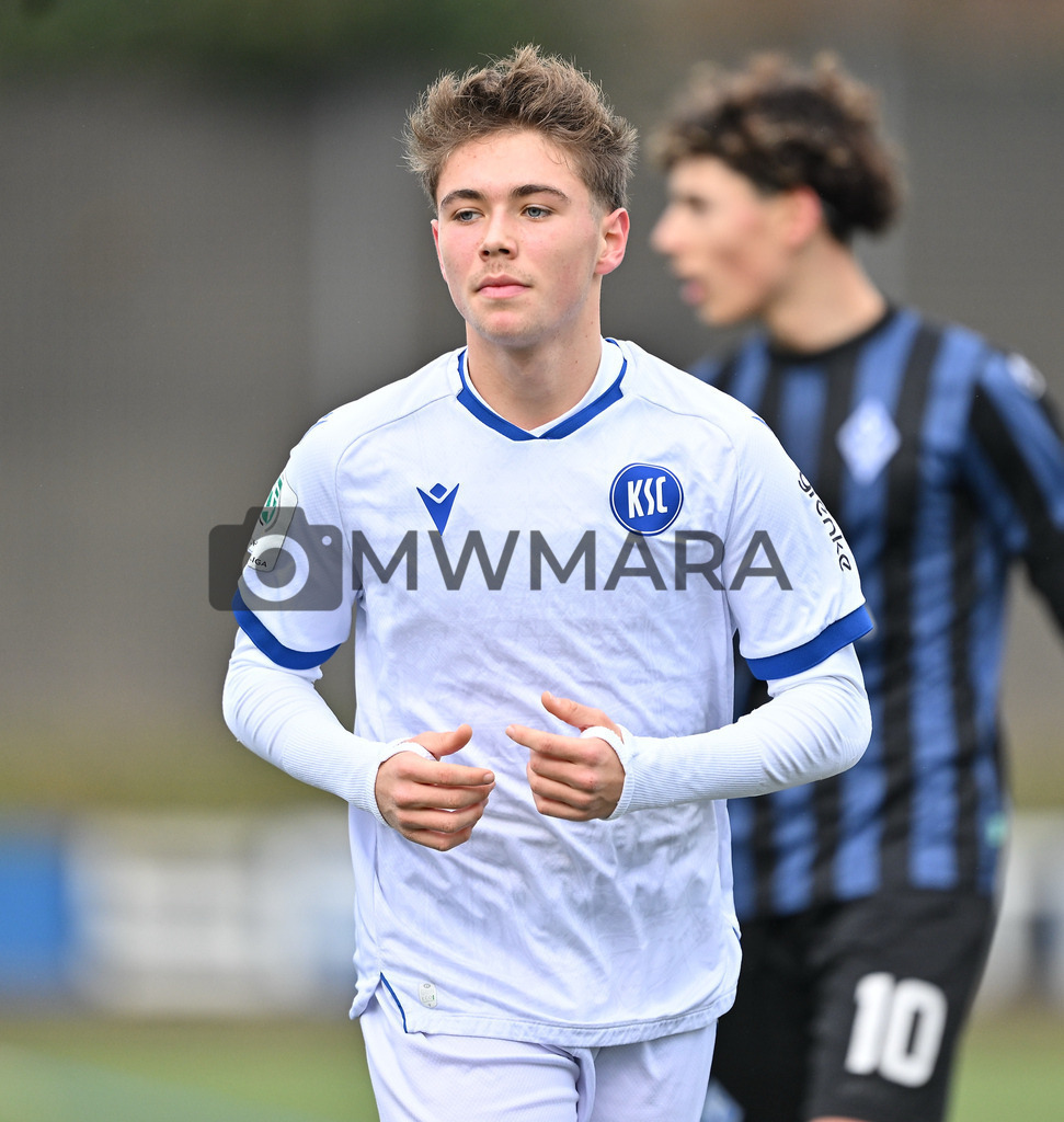 Fussball I Herren I Saison 2025-2026 I Bundesliga I 6. Spieltag I Eintracht Frankfurt - FC Bayern München  | MWMARA - Realisiert mit Pictrs.com